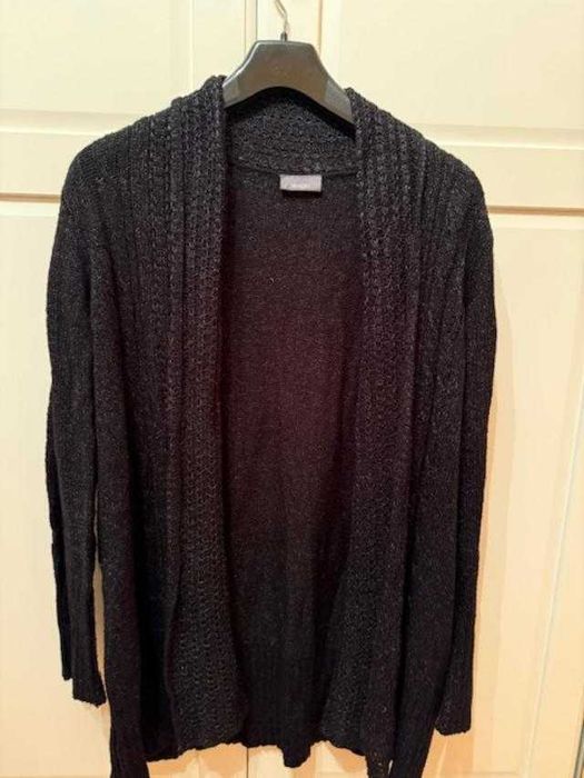 Pulover elegant mai lung fara nasturi marca C&A