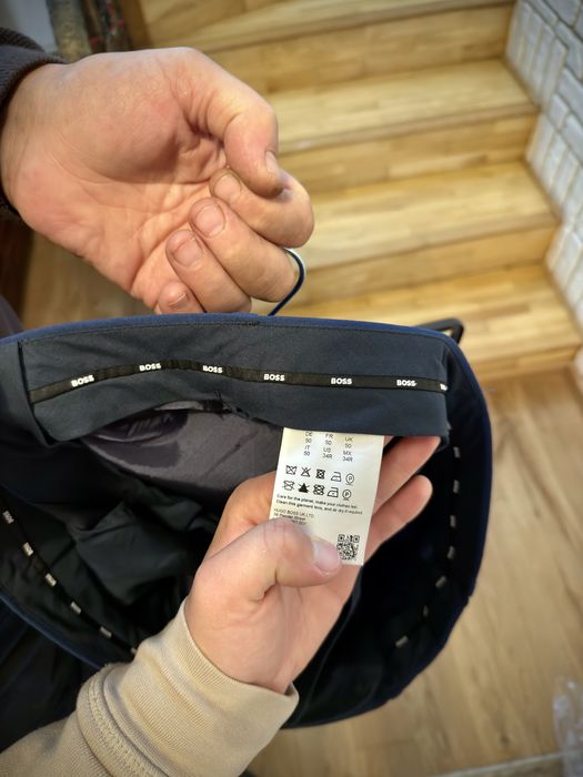 Costum barbatesc BOSS, original