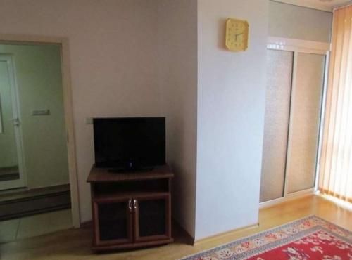 Дава се под наем Двустаен апартамент в София, Витоша - 75 кв.м за 780 € - Снимка #19