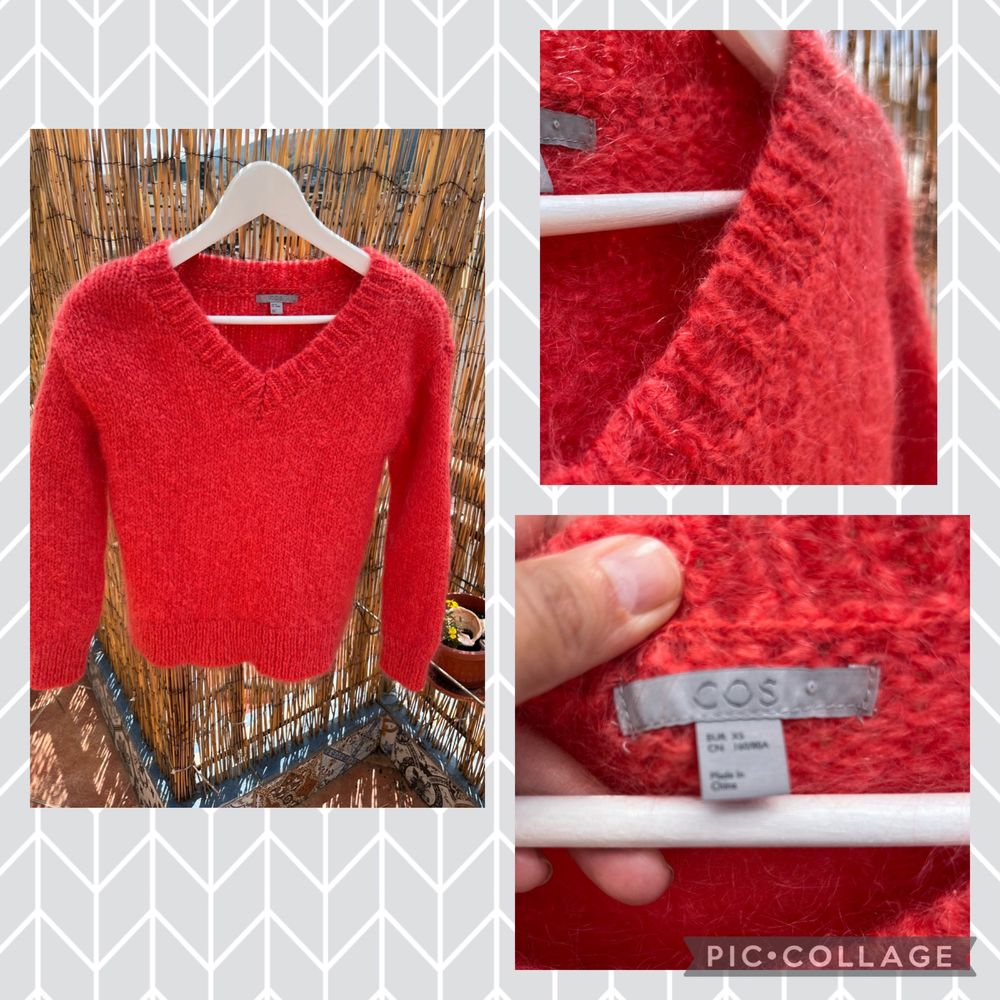 Пуловер COS, цвят корал, ХS