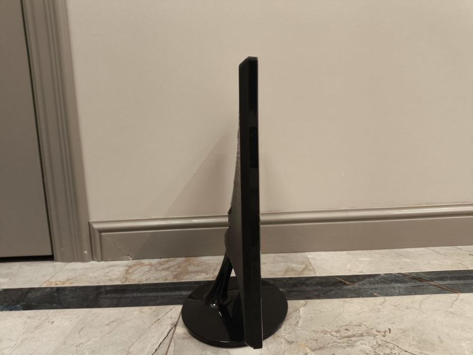 Продам монитор      .