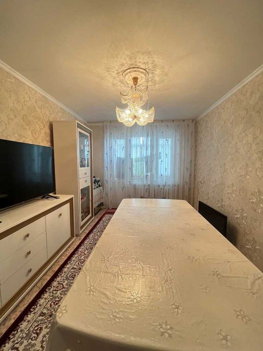 Продается 3-х комнатная квартира на 8 микрорайоне