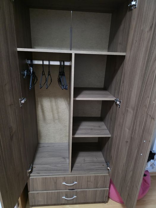 Единичен гардероб