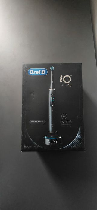 Periuța de dinți Oral B seria 10 noua sigilata