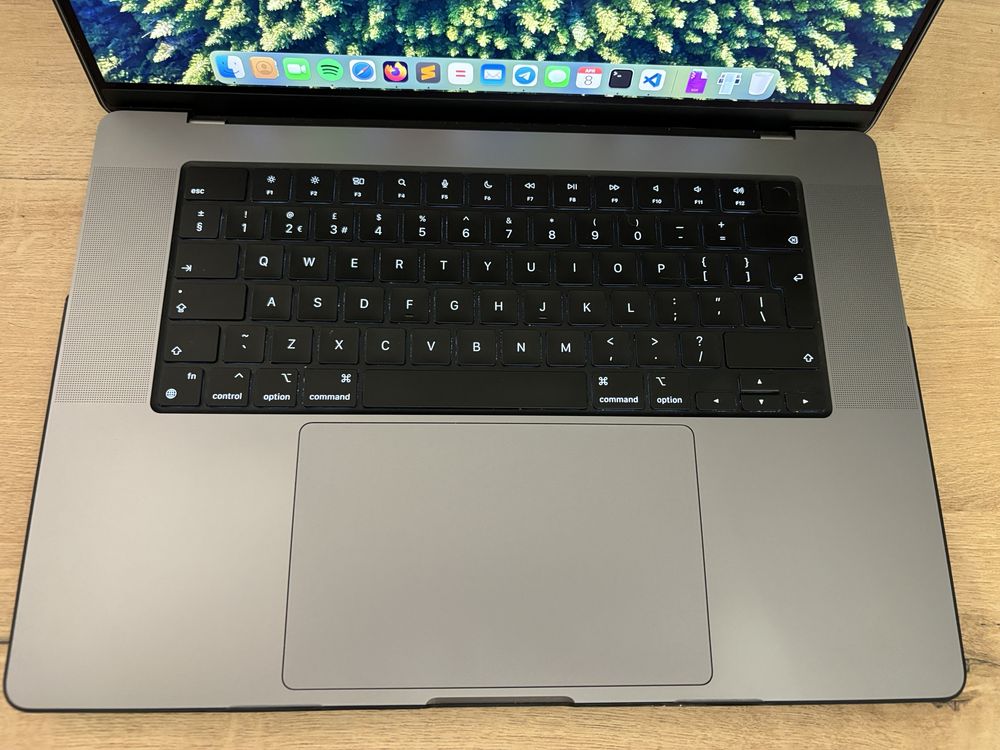 Macbook Pro 16 M1 Pro