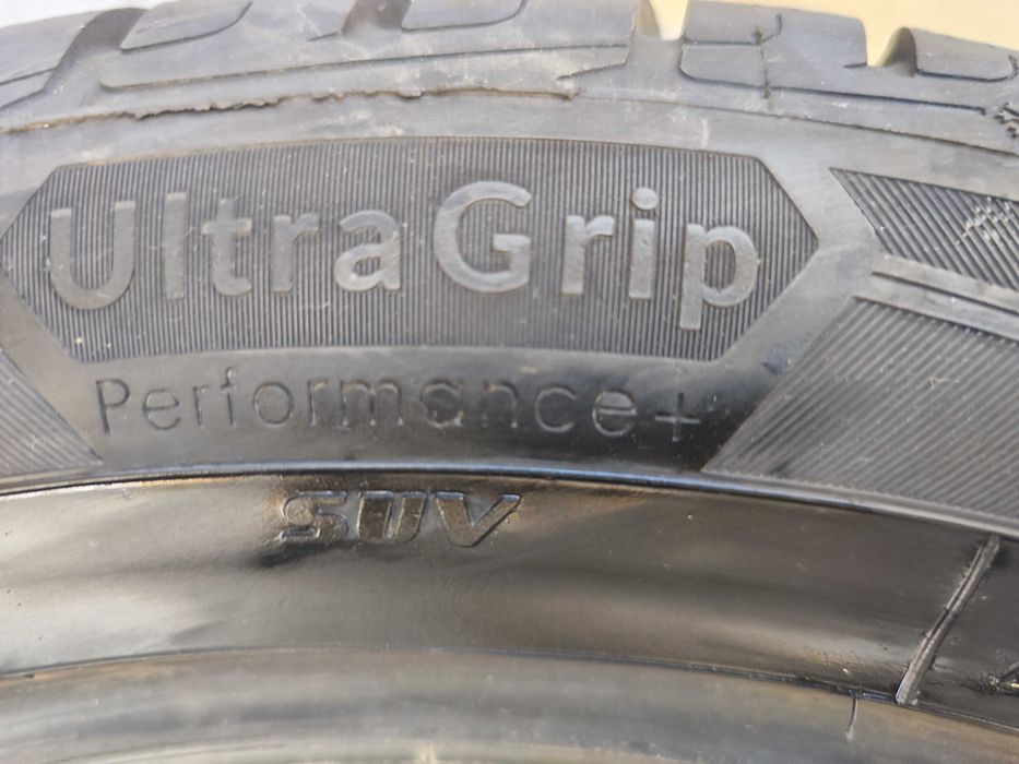 GOODYEAR Ultra Grip 255/50/19V