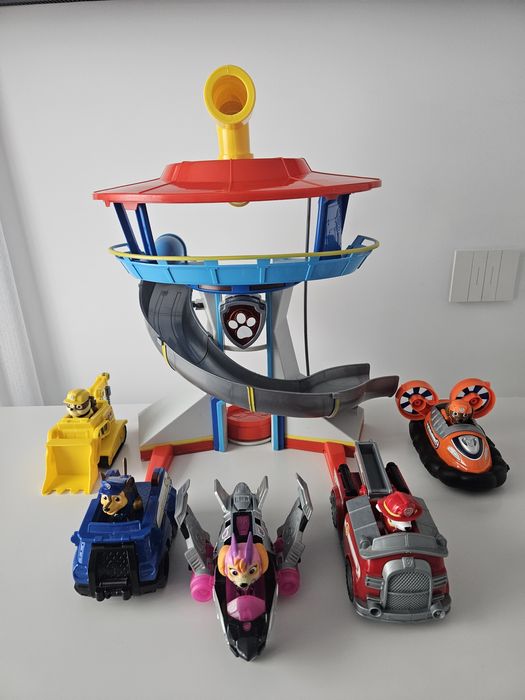 Turnul de control si figurine Paw Patrol