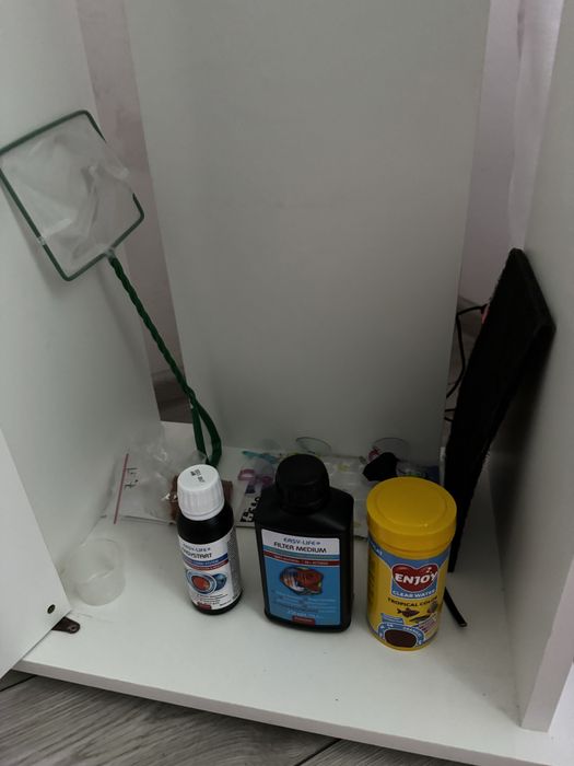 Acvariu  Boyu incorporat cu comoda