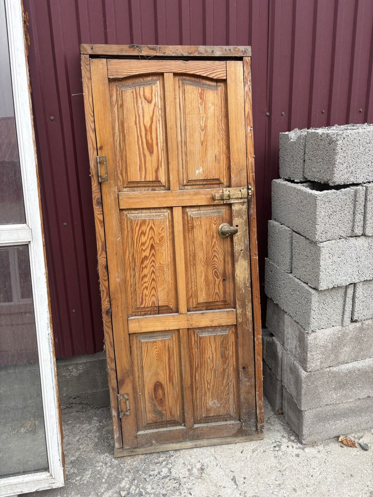 продается дверь