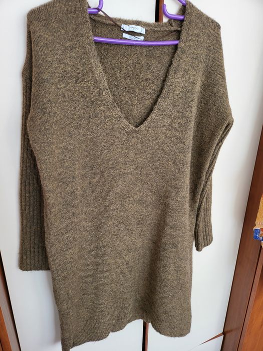 Топла рокля Mango с вълна в състава