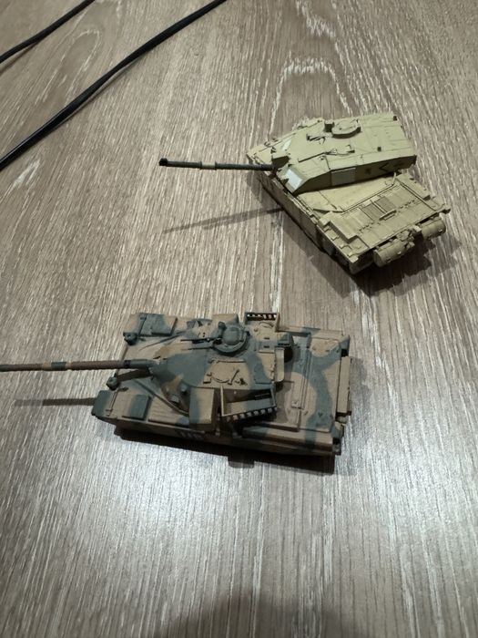 Machete militare metalice 1/72