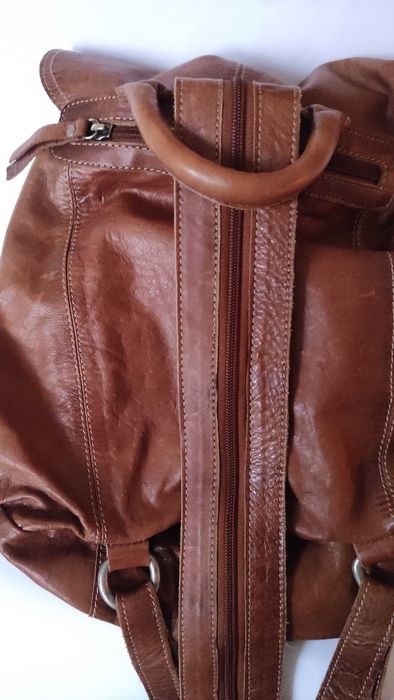 Раница от естествена кожа