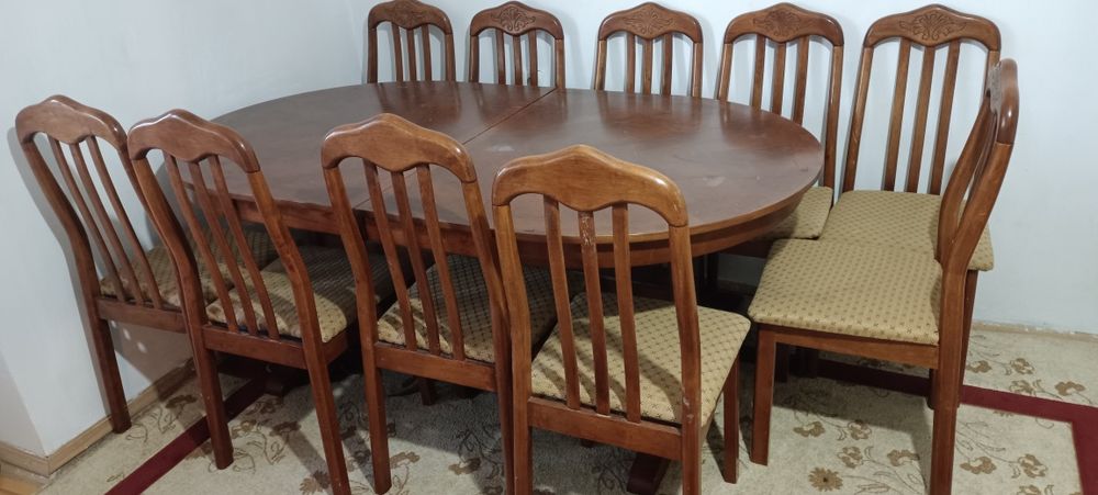 Стол гостевой из красного дерева