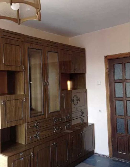 Дава се под наем Тристаен апартамент в София, Център - 90 кв.м за 561 € - Снимка #2