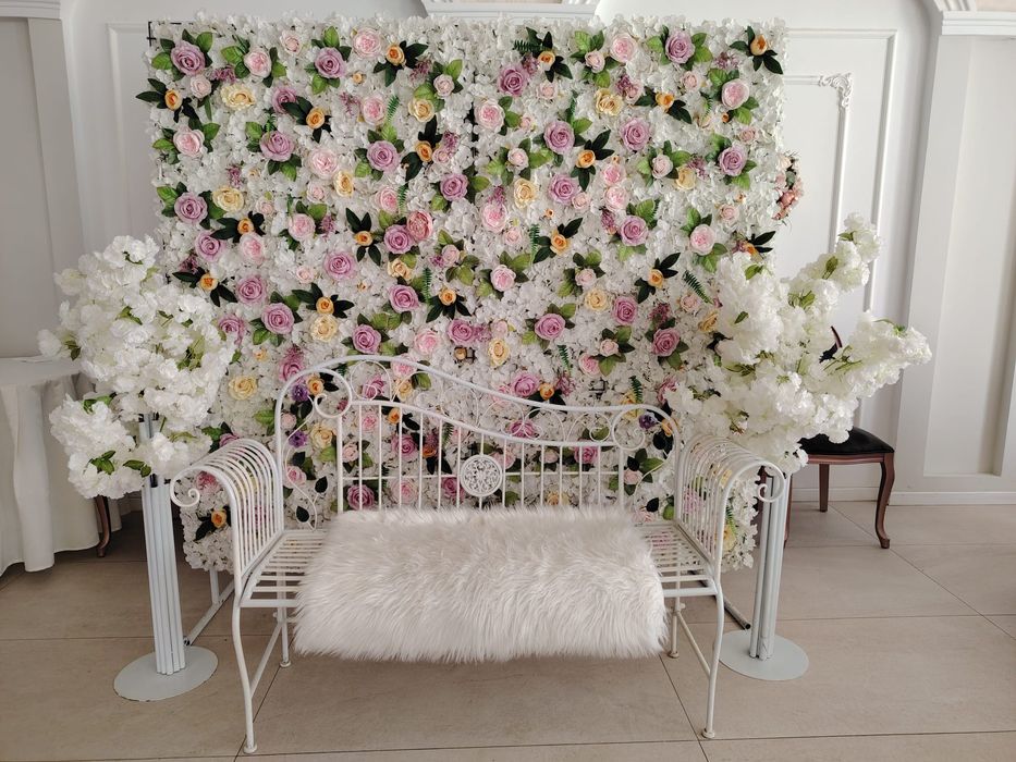 Cort și pavilioane pentru evenimente