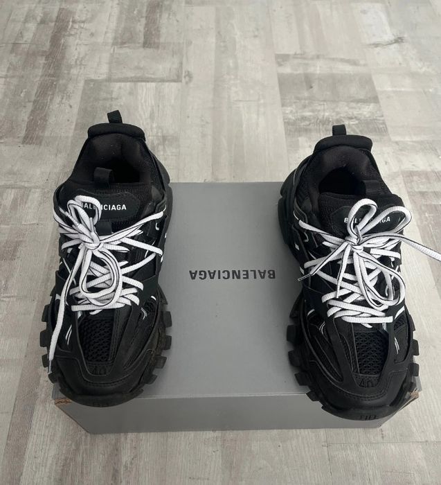 Balenciaga track-mai multe modele disponibile!