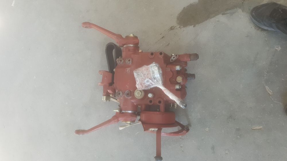 Monobloc tractor universal