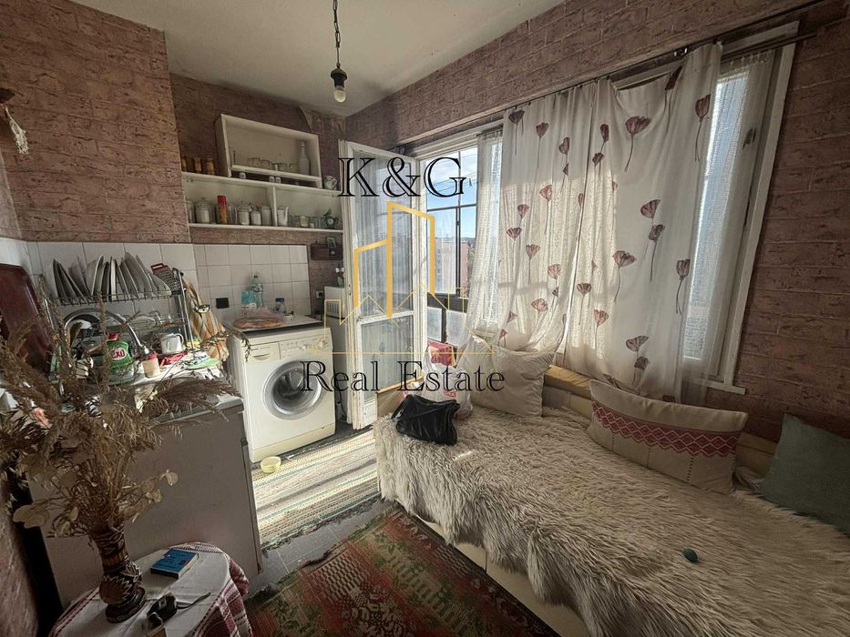 Гарсониера в кв " Абритус "