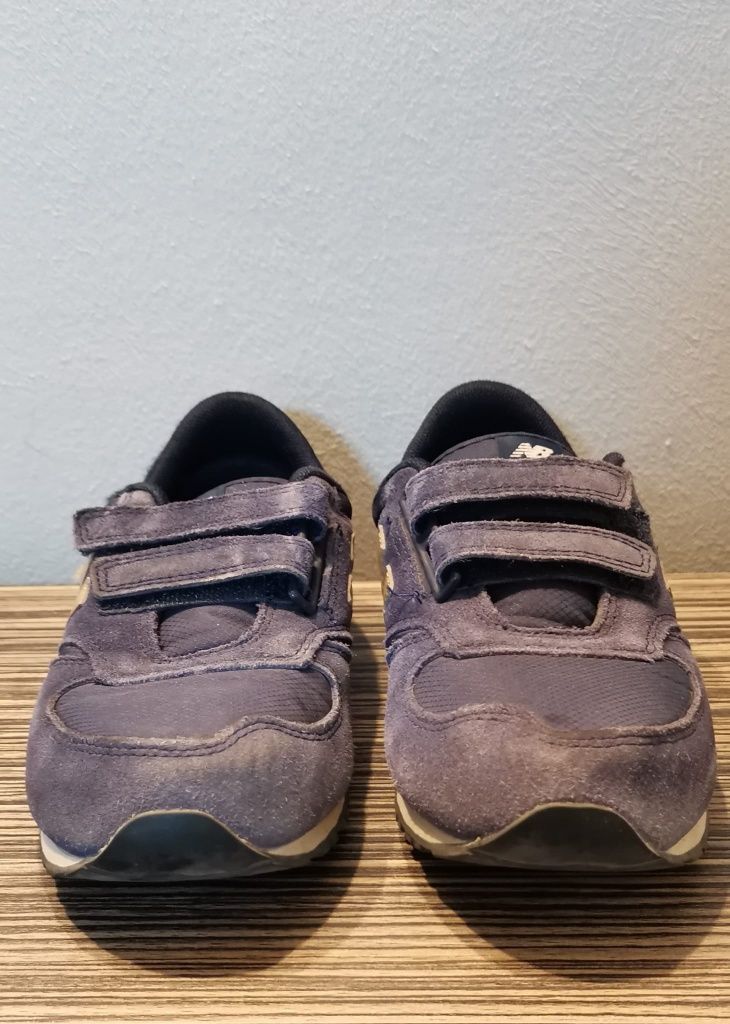 Adidași băieți New Balance, marime 33