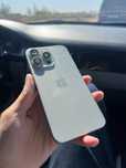 iphone 15 pro   .