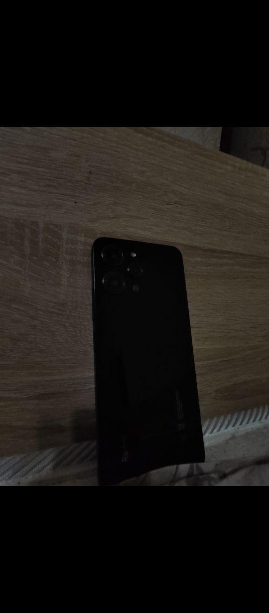 продам redmi 12.