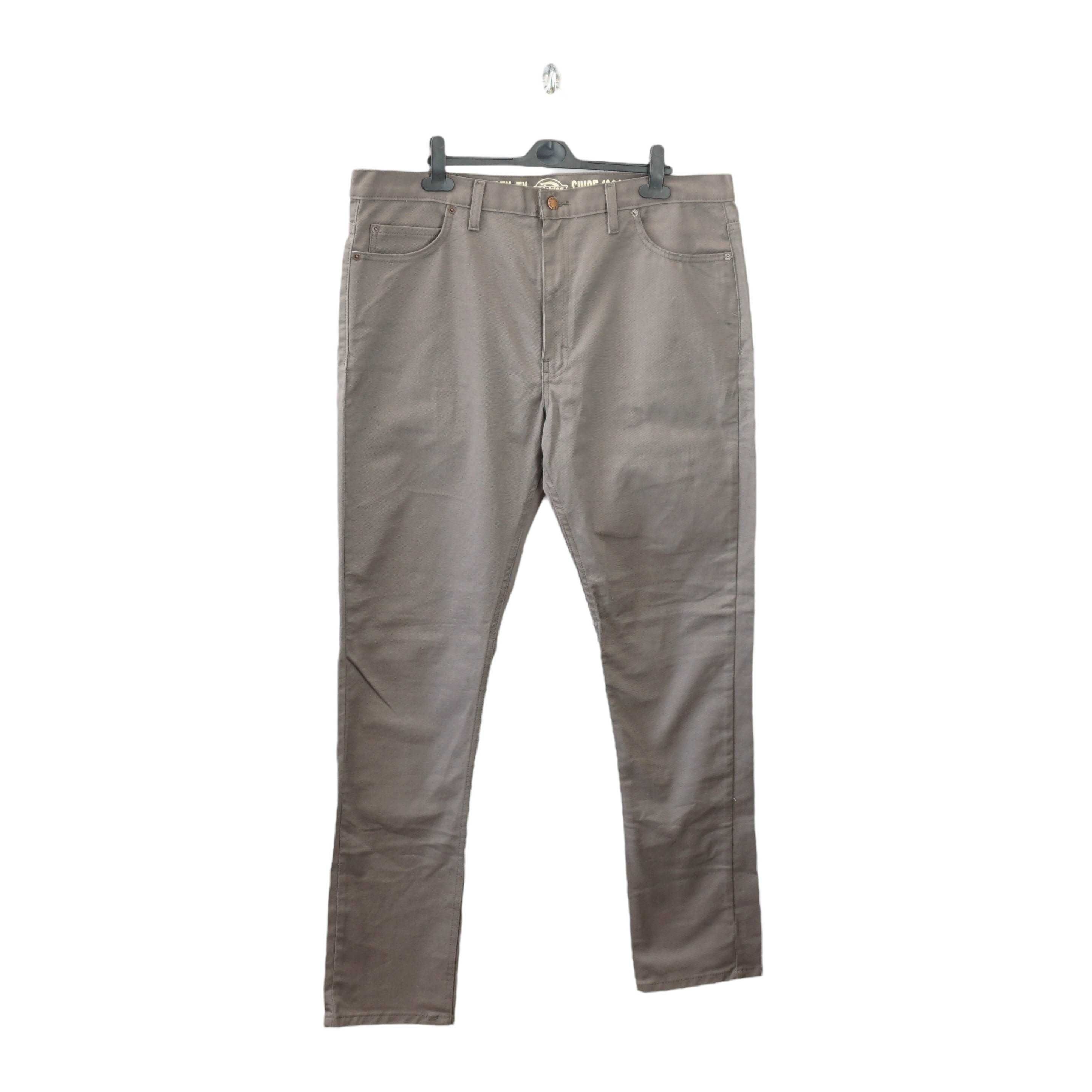 DICKIES оригинален панталон - 38 (XXL)