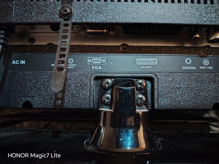 Лед телевизор санг 24 инча