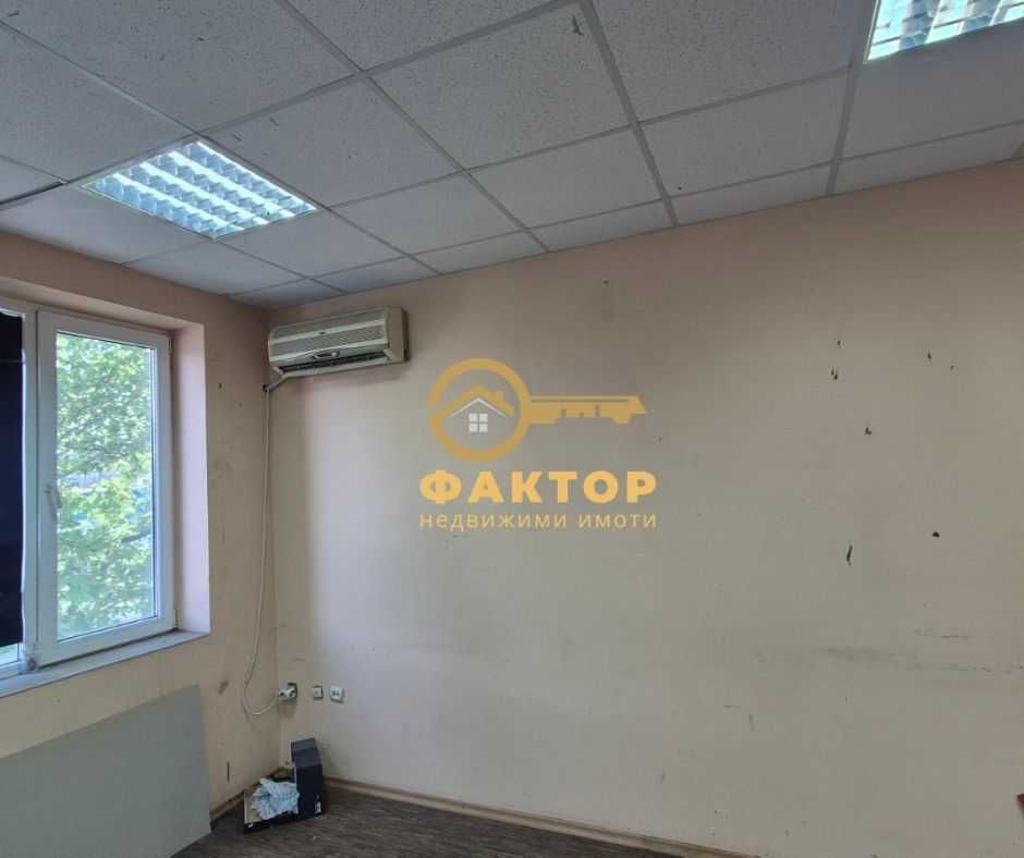 Продава се Тристаен апартамент в Пловдив, Тракия - 139 кв.м за 559 €/кв.м - Снимка #1