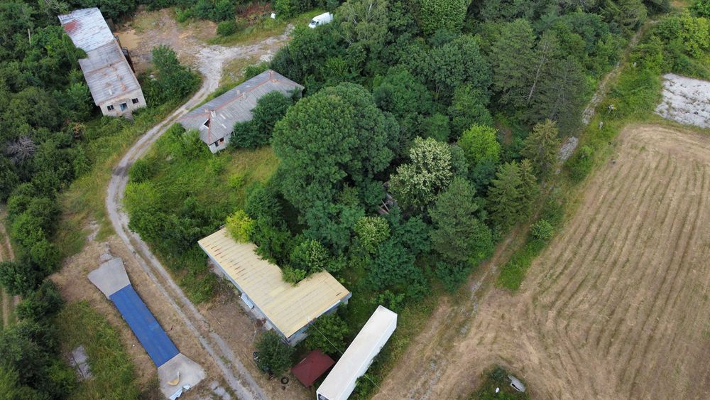 Индустриален имот - За продажба - главен път Разград - Търговище