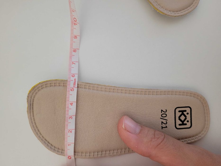 Боси обувки Колев и Колев