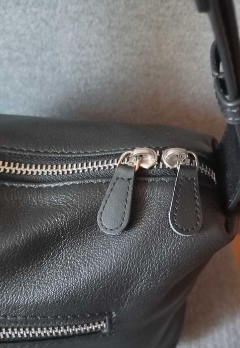 Чанта дамска. Естествена кожа. Черен.