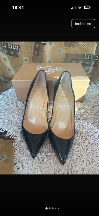 Pantofii Christian Louboutin