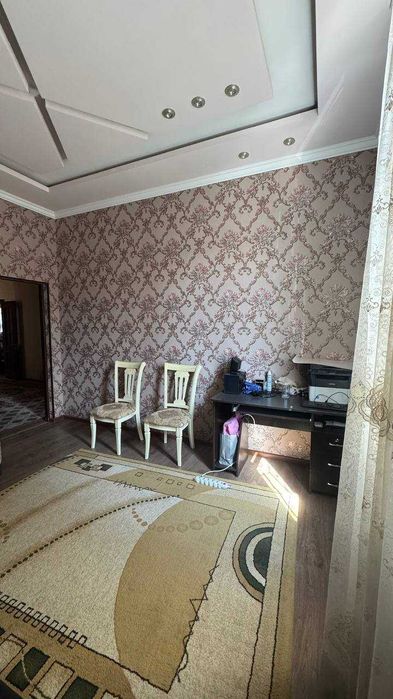 Arenda uy hovlik beriladi
