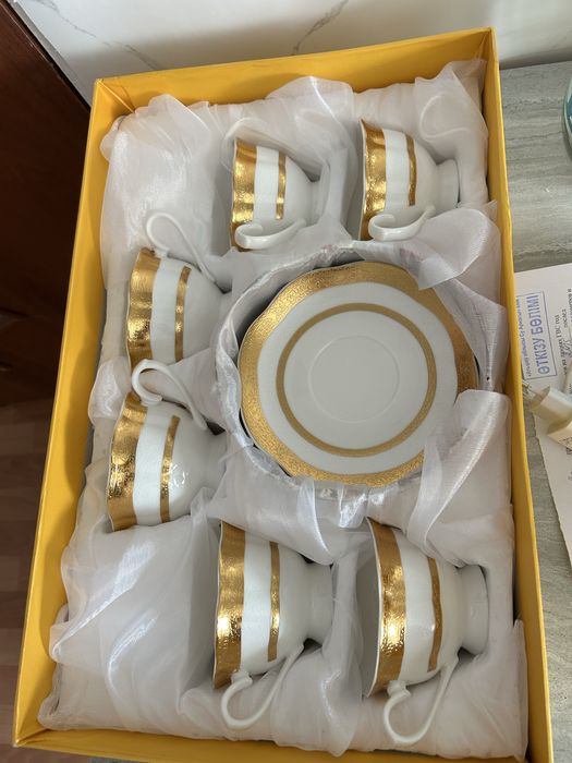 Сервиз чайно столовый