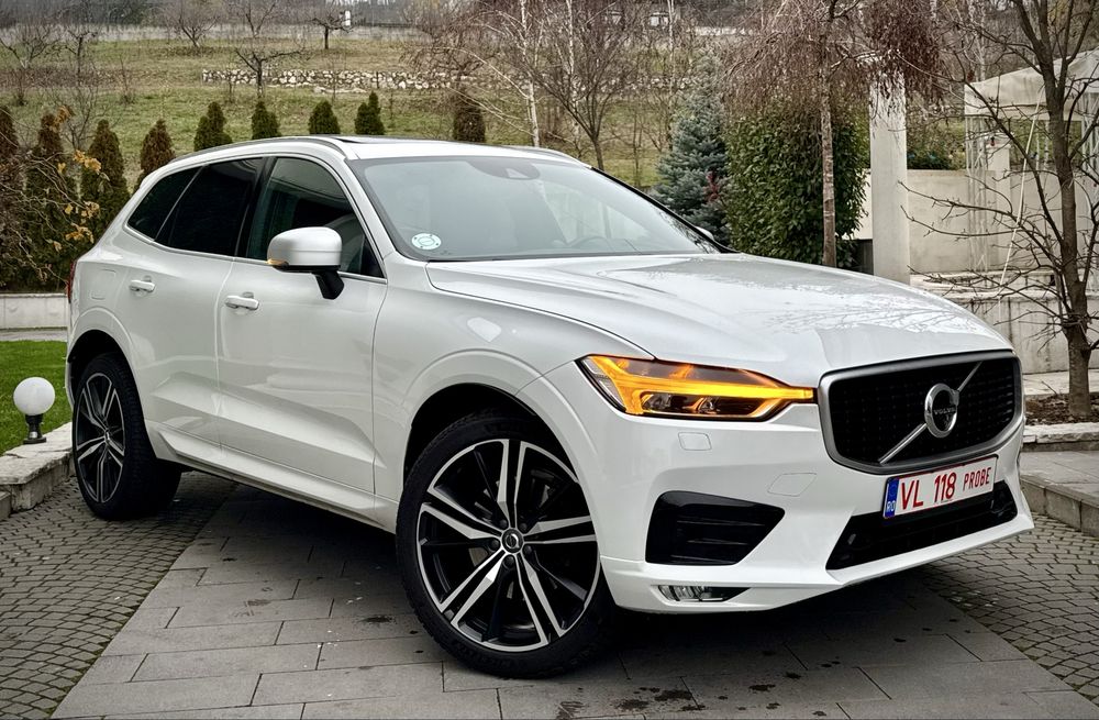 Volvo XC60 R Design D5 AWD Full Option! Garantie 12 Luni!