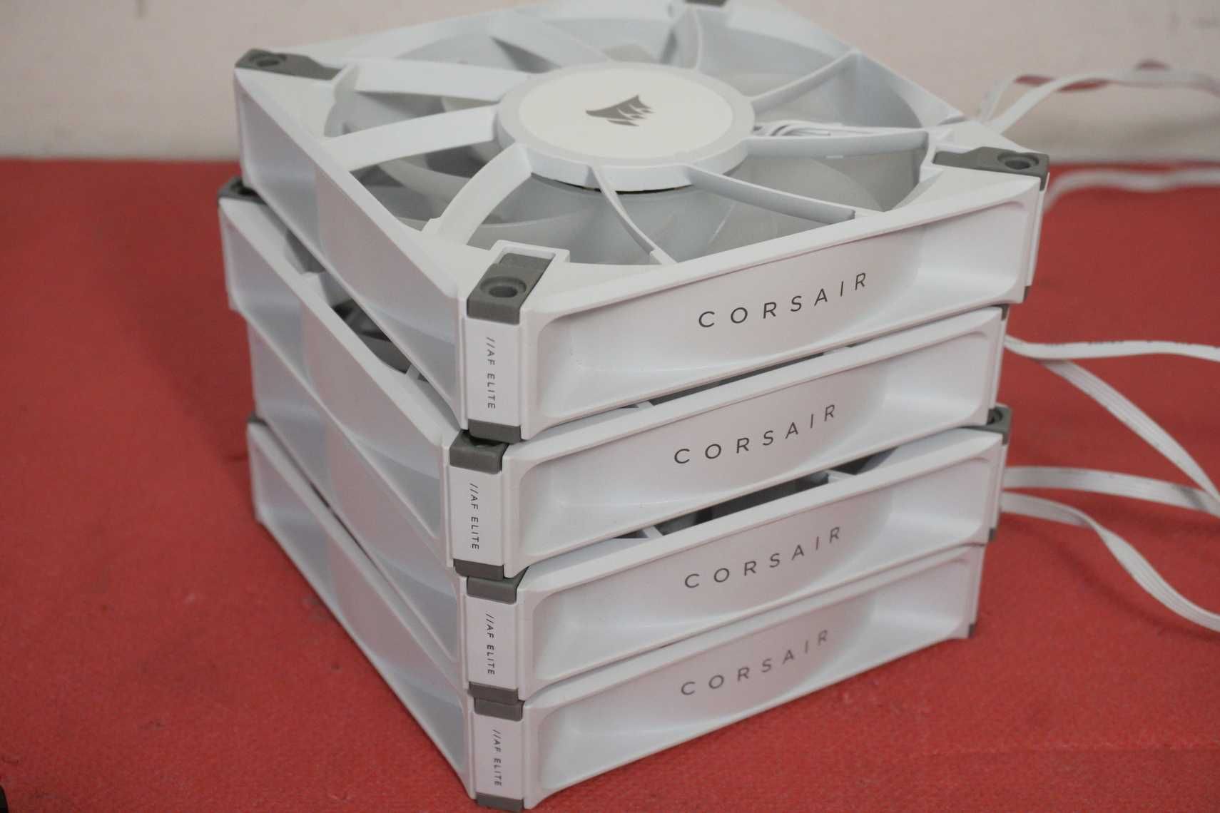 4x бели Corsair AF ELITE 120mm PWM RGB white вентилатори с контролер