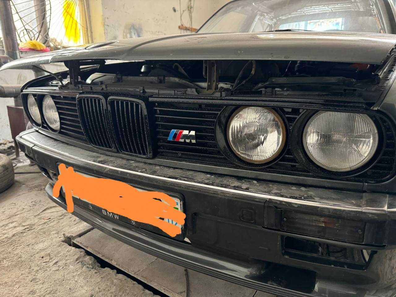 BMW E30 в хорошем состоянии