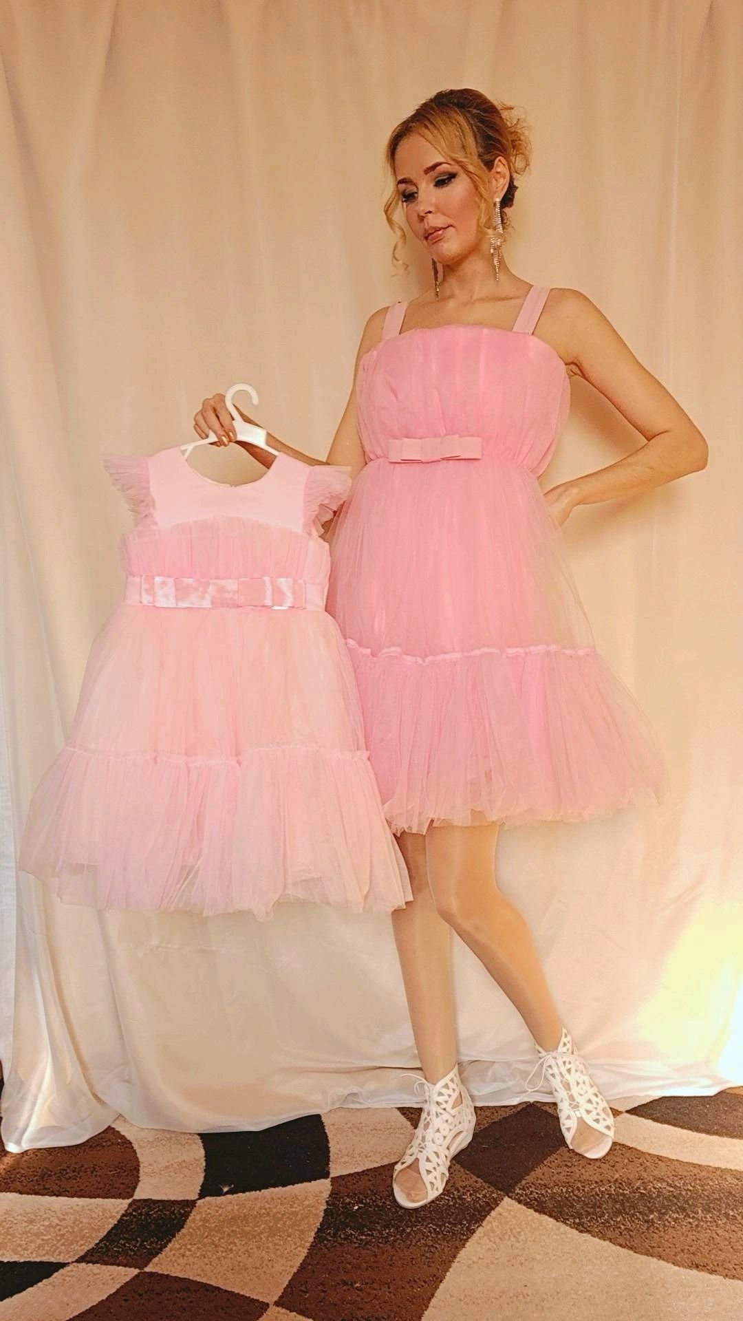 Трендовое платье Барби ( для мамы )