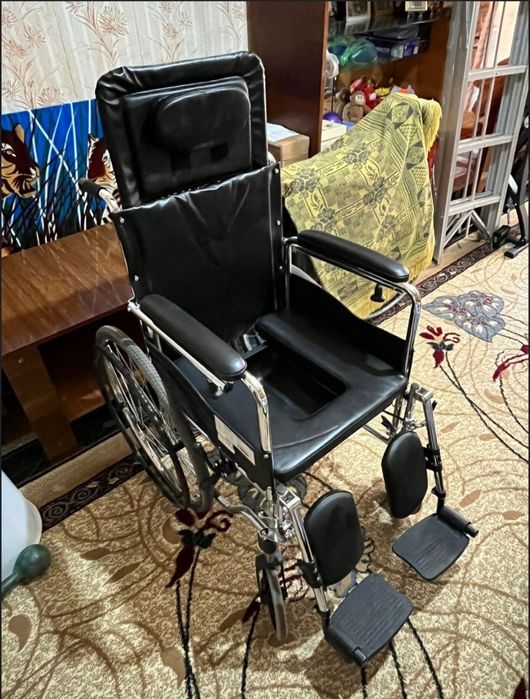 Продам инвалидную коляску