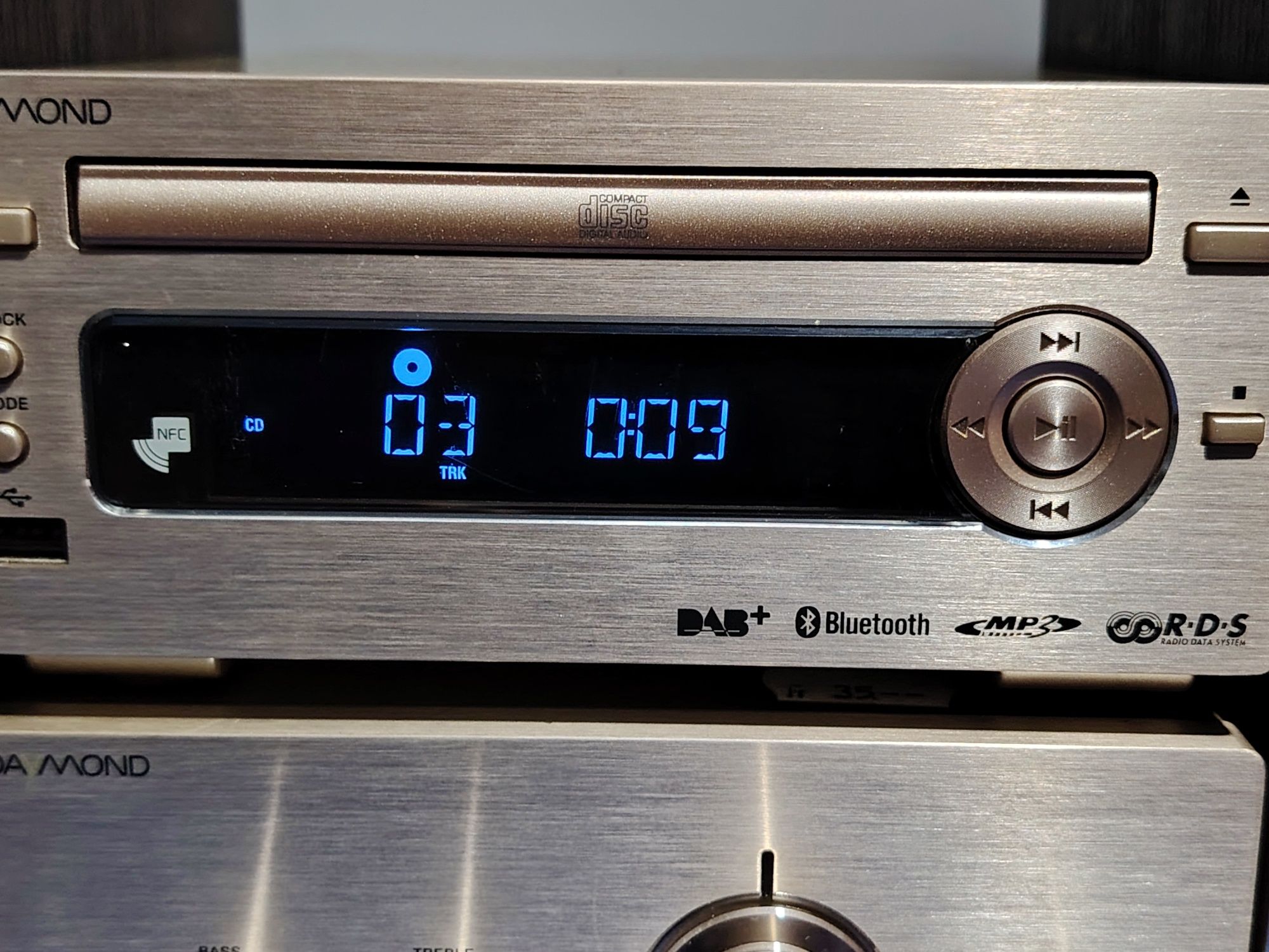DYAMOND model D.10.010 Bluetooth Micro System, DAB+, CD, FM, USB, AUX