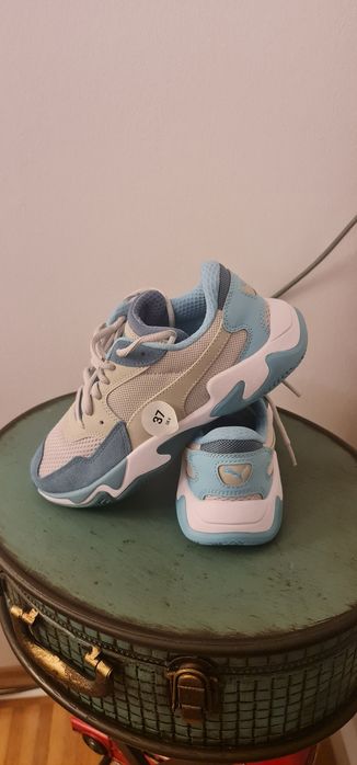 De vânzare Adidași Puma