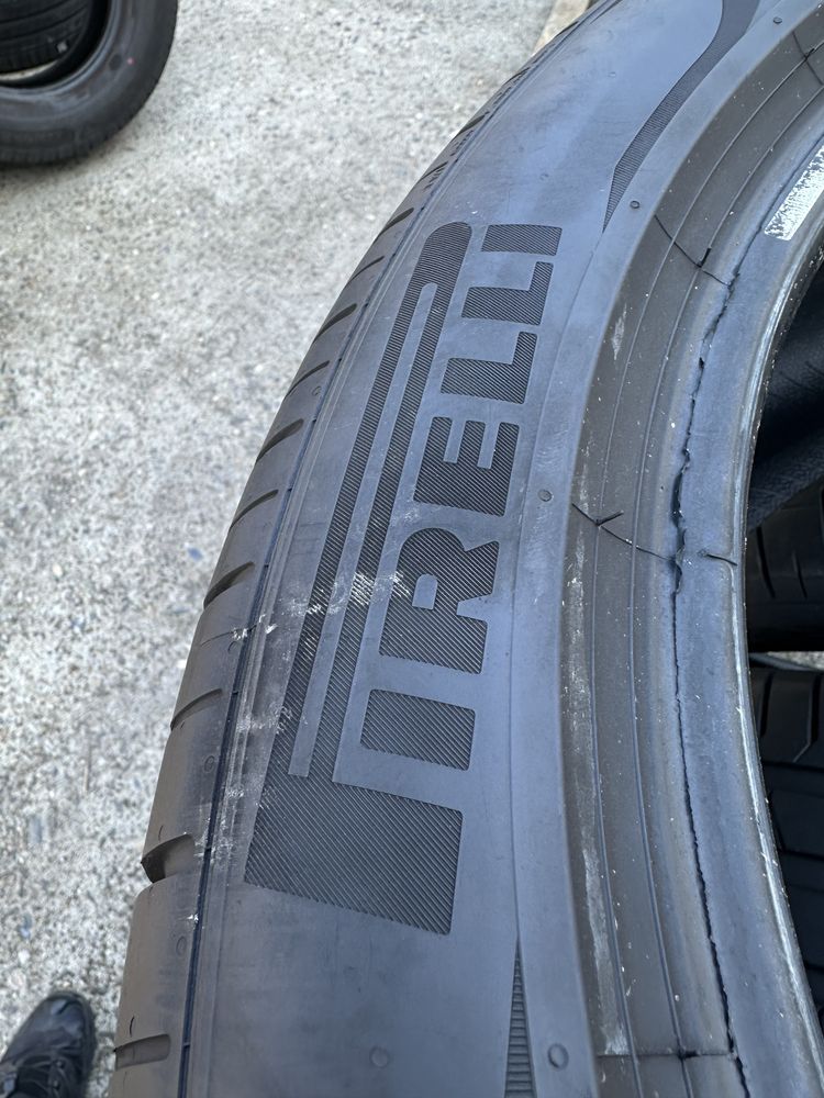 285/40/21 Pirelli dot23