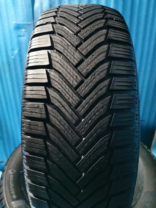 225 55 17 michelin m+s 4 buc