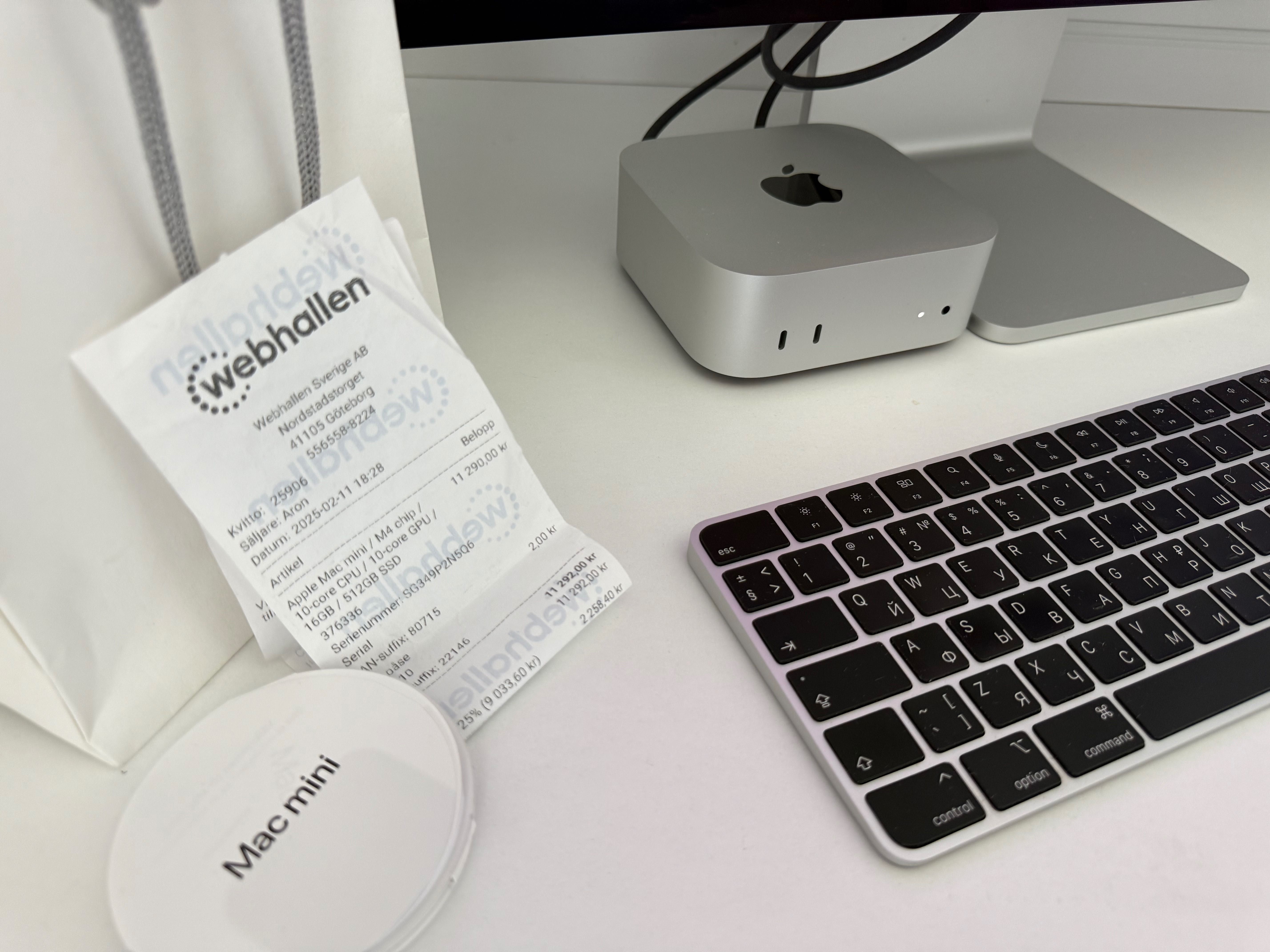 Mac mini m4 + Apple Studio Display + Apple Keyboard + Magic Mouse