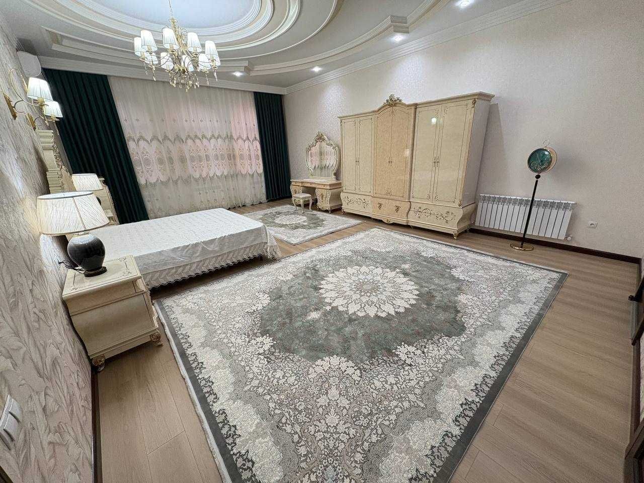 За отелем Grand Mir ул.Таффакур 9-комн 2-этажа 10-сот 650 м² бассейн