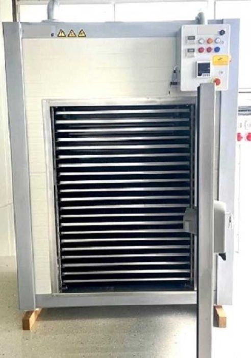 Uscator fructe si legume-control digital al parametrilor -200 kg/sarja