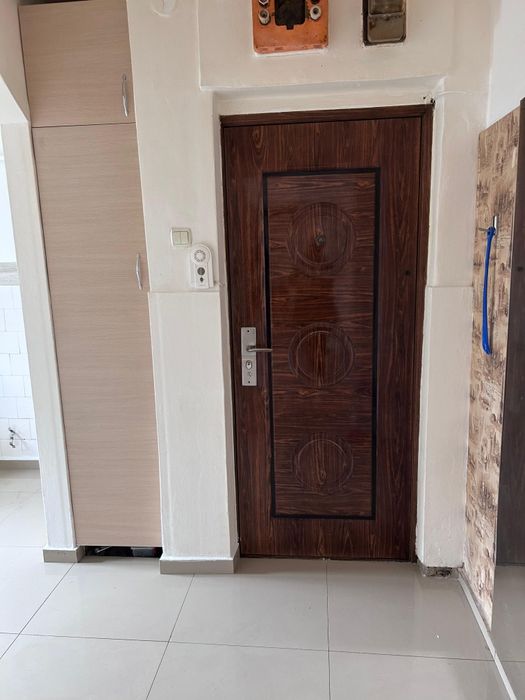 Vând apartament în Câmpia Turzii