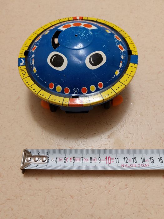 Руска ламаринена играчка Луноход КИБЕР