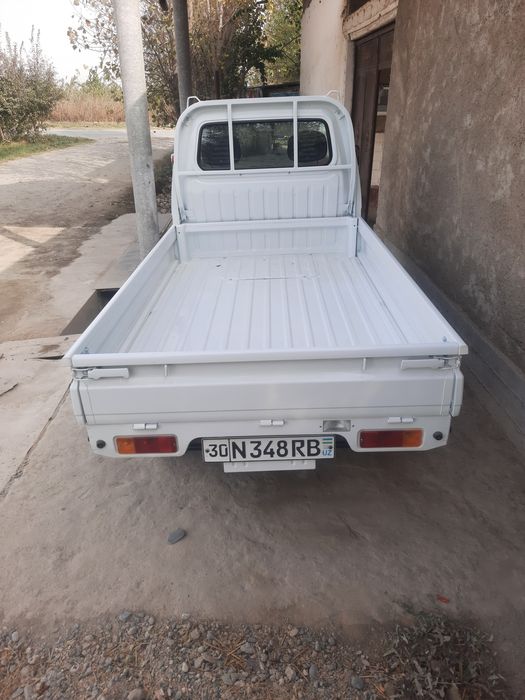 Labo sotiladi 25/25 yangi