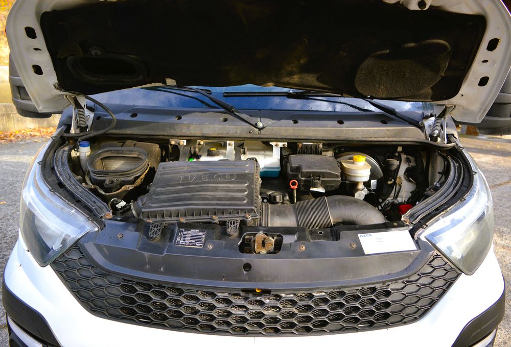 Iveco Daily 2015 basculabil pe 3 parti